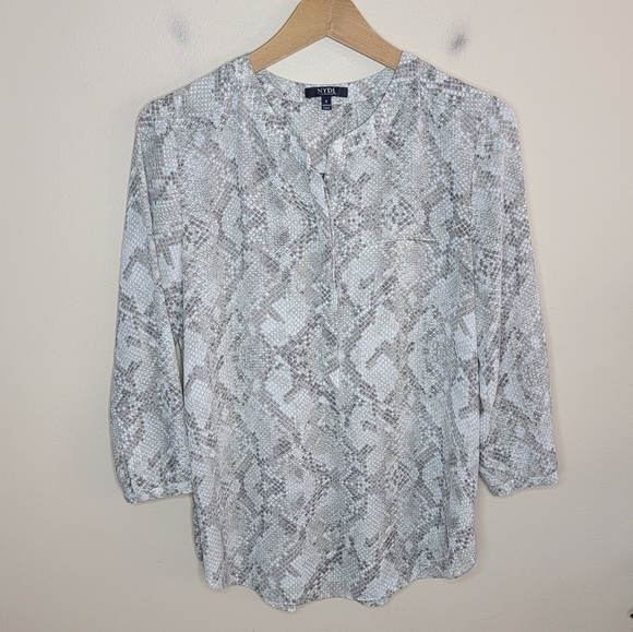 NYDJ | Beige Cream Snake Skin Print 3/4 Sleeve Blouse Size Small - Picture 1 of 5
